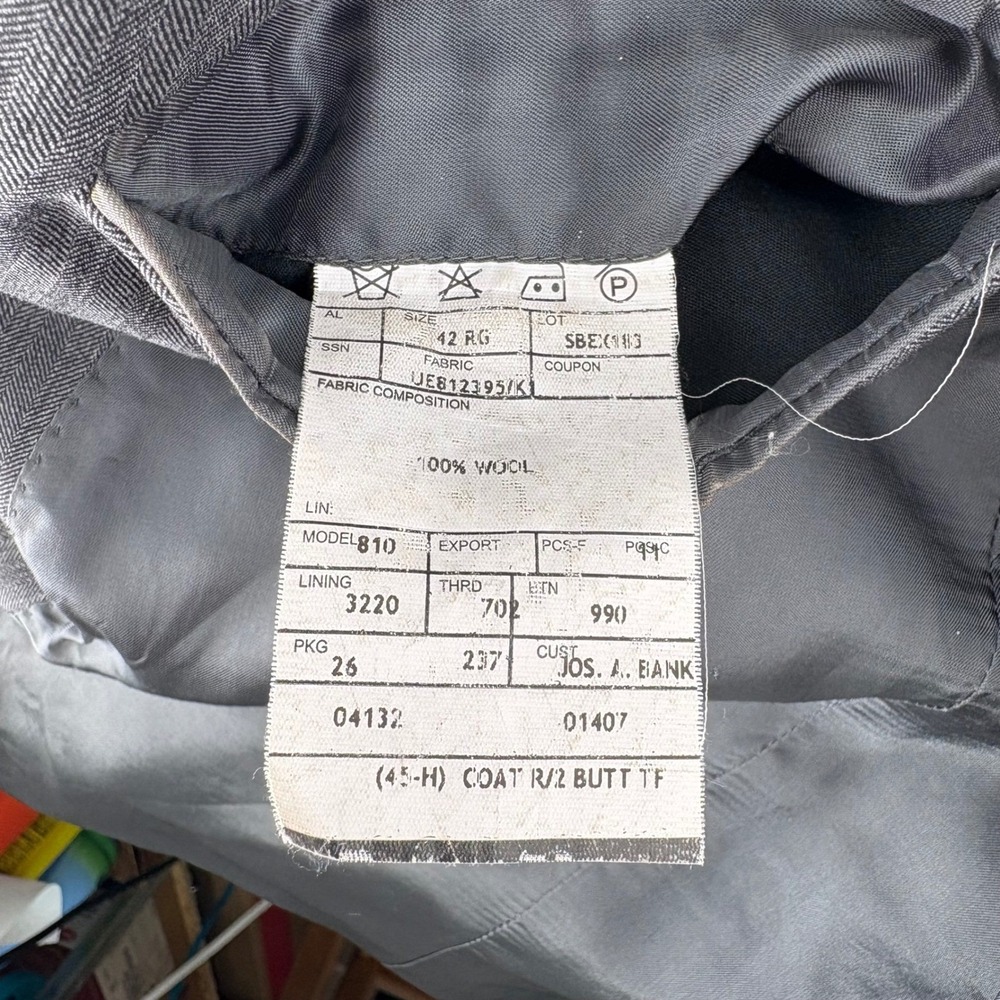 Jos A Bank Signature Collection Men's Gray 100% Wool Tailored Fit Blazer‎ 42R - Picture 4 of 5